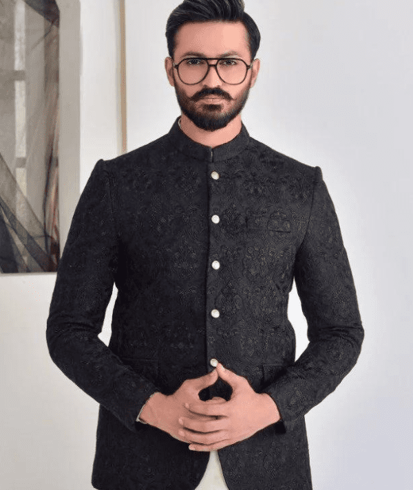 BLACK EMBROIDERED PRINCE COAT